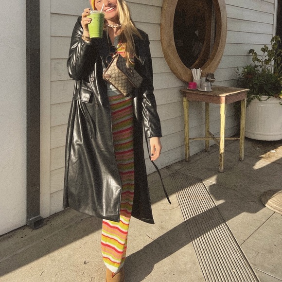 DAILY DRILLS 2022 HOLIDAY STRIPED SWEATER IN BON BON - Picture 4 of 4